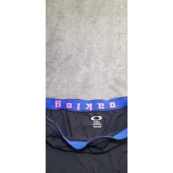 OAKLEY SZ L SHORTS FOR THE BEACH OR POOL BLACK WOMEN'S WORKOUT C21-23 - Picture 5 of 8